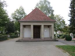 112 a, kassel, 34132 hessen. Friedhof Oberzwehren In Kassel Holzapfel Bestattungen