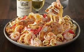 Right before mealtime, toss in the shrimp to cook quickly. Chicken And Shrimp Carbonara Lunch Dinner Menu Olive Garden Italian Restaurant