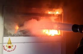 Jun 11, 2021 · incendio a rimini oggi: Incendio Devasta Una Falegnameria Fiamme Alte I Danni Sono Ingenti Cronaca Orio Al Serio
