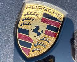 Vi gratulerer Petpilin og mannen hennes med en strøken V8 cayenne. Vi  takker for hyggelig handel og ønsker dem en god påske🐣 🤝 Selger: Benjamin  Rahimi