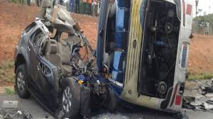 Climat et environnement « le monde a besoin de toute urgence d'un engagement clair et sans ambiguïté de la part de toutes les nations du g20 en faveur de l'objectif de 1,5 degré de l'accord de paris », a déclaré dimanche le secrétaire général des nations unies, après que les ministres de l'énergie et de l'environnement des pays du groupe, réunis à naples, en italie, se soient. Nigeria 18 Morts Dans Un Accident De La Route Africtelegraph Toute L Actualite Africaine