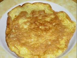 Telur dadar atau dikenal juga sebagai omelet memang makanan yang sangat praktis dan gampang dibuat. Tumis My Resepi Telur Dadar Biasa