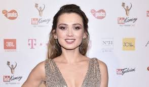 Socha, ginekolog, który wystąpił na łamach kalendarza pisma lgbt. Aktorki Lombardu I Pierwszej Milosci Zupelnie Nago Zostaly Gwiazdami Rozbieranego Kalendarza Gwiazdy Maxxx News Rmf Maxxx