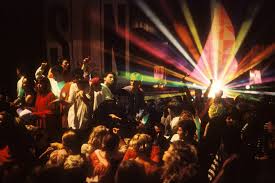 🥳 enjoy creating a watch party on youtube, netflix, disney+, amazon prime and much more! Club Rave Party Art Home Facebook