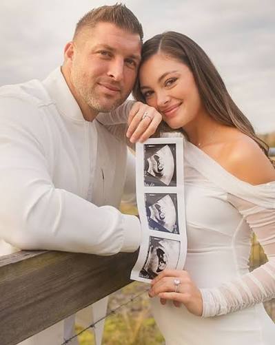 Congratulations to Tim Tebow & his wife, Demi, who announced they're  expecting their first child. #BroncosCountry can't wait to meet Baby Tebow!  (via Tim Tebow/IG)