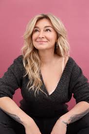 She received her medical degree from medical university of warsaw and has been in practice for more than 20 years. Wojciechowska Martyna