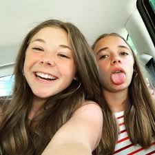 karoline bachelder (@karolinejaneb)