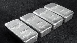 Gümüş'te 2002 yılında 4,340 dolar ile tarihi en düşük seviye, 2011 yılında ise 49,722 dolar ile tarihi en yüksek seviye kaydedilmiştir. Gumus Fiyati 2021 De Ne Olacak Iste Dikkat Ceken Tahmin Ekonomi Haberleri