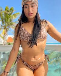 Monica Vallejo - Free pics, galleries & more at Babepedia