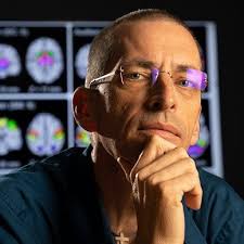 Krissy Nalani Knight (@krissyNknight)