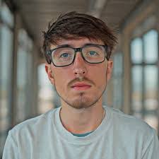 Lance Thornton's Instagram, Twitter & Facebook