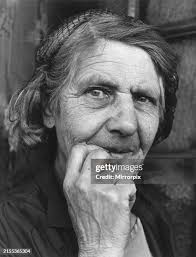 9,124 Family Photo Fails Stock Photos, High-Res Pictures, and Images