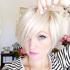 If you have straight hair, use a wide curler to achieve the waves. 30 Short Platinum Blonde Hairstyles