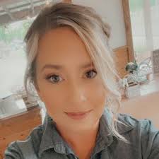 Megan Yarbrough (@yarby86)