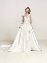 Mermaid Wedding Dress With Overskirt Draline Pronovias Wedding Dress Bridal Dresses