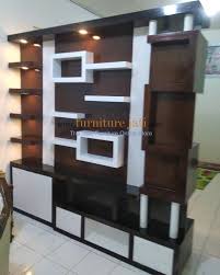 Rumah memiliki beragam desain pada dinding interior maupun eksteriornya, baik dari dinding batu alam, batu bata, hingga kayu bisa menjadi pilihan. Partisi Penyekat Ruangan Minimalis Furniture Jati Jepara