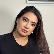 My beautiful Mama to be @sara.ghorayeb #dubaimua #makeupartist #glam #beauty