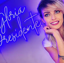 Marta Arguelles's Instagram, Twitter & Facebook