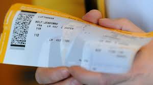 Sie sind einfach zu machen und ermöglichen es ihnen, kostenlos zu fliegen, egal wohin sie wollen. Schauen Sie Genau Hin Drei Falsche Buchstaben Bei Der Flug Buchung Konnen Echt Teuer Werden Reise