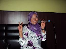 Download lagu khalifah assalamualaikum ustazah dapat kamu download secara gratis di downloadlagu321.site. Cikgu Ayu Karaoke