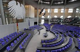 Der plenarsaal des bundestages ohne fdp, blick von der tribüne. Neuer Bundestag Mannlich Alt Und Voller Beamter Politik Stuttgarter Zeitung