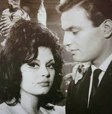 Turkan Soray Ediz Hun Fotograf Unluler Sanatcilar