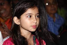 Meena debuted as a child artist in the tamil film nenjangal in 1982 and has later appeared in films produced by various regional industries.2 meena has been a superstar for over two decades by. Child Artist Tamil Child Actors 36guide Ikusei Net