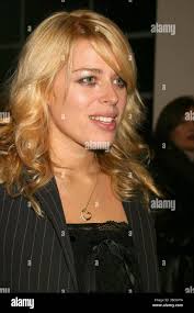 Amanda newton hi-res stock photography and images