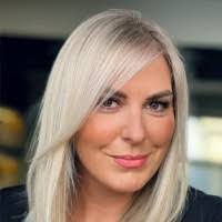 Janine Vogel's Instagram, Twitter & Facebook