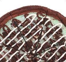 Baskin Robbins Mint Chocolate Chip Polar Pizza Ice Cream Treat Mint Chocolate Chip Ice Cream Mint Chocolate Chip Ice Cream Cake Ice Cream Pizza