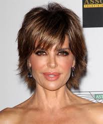 Short, medium or long hair: 18 Lisa Rinna Hairstyles Hair Cuts And Colors