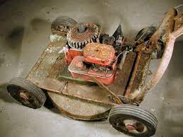 Check the following parts if the engine in your lawn mower has rpms that surge up and down: How To Fix A Lawn Mower That Won T Start Dengarden
