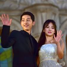 I wonder if episode 15 was the original ending, and then it was changed last minute to avoid a backlash. Descendants Of The Sun Stars Song Joong Ki And Song Hye Kyo To Divorce