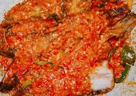 Namun sahabat fimela ikan lele juga bisa dimasak menjadi ikan lele bumbu balado pedas manis yang enakuntuk membuat masakan. Resep Lele Balado Oleh Andri Figiarti Cookpad