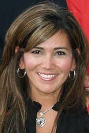 Coaches' wives live football life