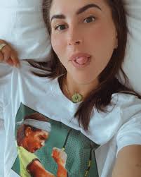 Bianca Vanessa Andreescu added...