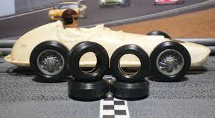 Купить 132 URETHANE SLOT CAR TIRES 2pr fit Eldon & Strombecker, цена 2 090  руб — (167314643118), США