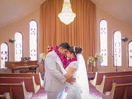 Say Yes Again And Renew Your Vows In Las Vegas Vow Renewal Packages For Any Budget Lasvegas Vegas Wedding Vows Vow Renewal