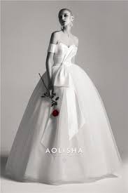 Weddingdress Sweetheartnecklinegownweddingdress Sweetheart Ball Gown Wedding Dress Is Suitable For The Petite Br Wedding Dresses Wedding Dresses Lace Dresses