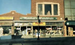Mochel S Hardware The Owners Of This Store Lived On Warren Ave Just Up From The Old Factory But Before The Turntable Which Downers Grove Hometown Illinois