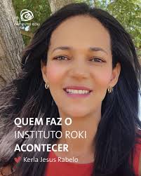 Na próxima live, vamos conhecer a jornada Rokitansky da Kesia, uma mulher  de 19 anos, que mudou para Portugal e divide com a gente a missão de  divulgar a síndrome. Te esperamos