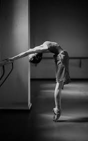 Ballet Dancer Black And White Photography Pin By Bw In Light On Ballerina In Black And White Dance Dance Photography Dance Pictures