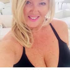 Cynthia Bourassa's Instagram, Twitter & Facebook