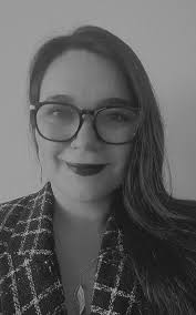 Entrevista a la profesora Evelyn Vicencio sobre la eutanasia ¿Un derecho  humanitario o un debate moral?. |