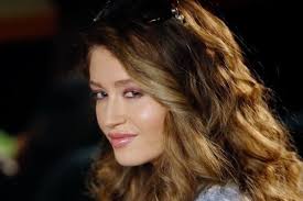 Fun Ways To Binge-Watch Too Young To Want Her Professor