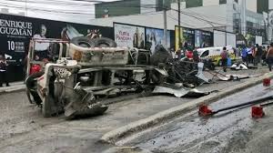 Así fue el choque provocado por un tráiler en santa fe (video. Aparatoso Accidente En Puerta Santa Fe Deja Varios Heridos Noticias En La Mira Con Lourdes Mendoza
