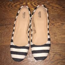Black And White Striped Flats Mossimo Supply Co Shoes Flats Color Black White Size 8 Flats Striped Flats Loafer Flats