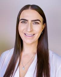 Katrina Burrows's Instagram, Twitter & Facebook