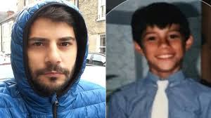 Evaristo Costa mostra foto de quando era criança