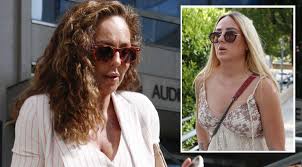 Rocío Flores, al borde del llanto tras el cara a cara con su madre, Rocío Carrasco: hacía trece años que no se veían